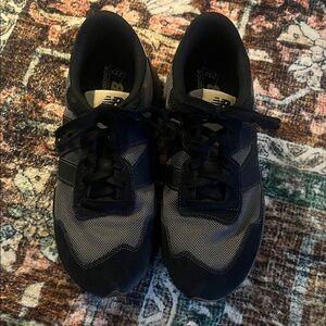 New Balance Men's Black and Gray 237